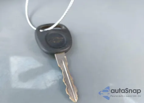 2003 Chevrolet S-10 Ls из США, поврежденный, VIN 1GCCS19H538187053